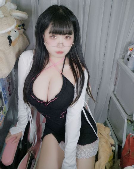 他在丈夫面前被耍了