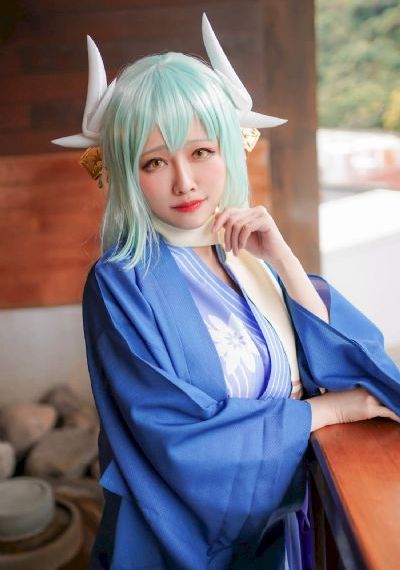 美女食神
