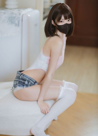 一边亲一边摸下奶的韩剧七个女人