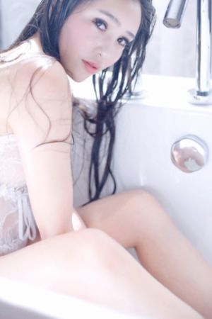 秋霞亚洲