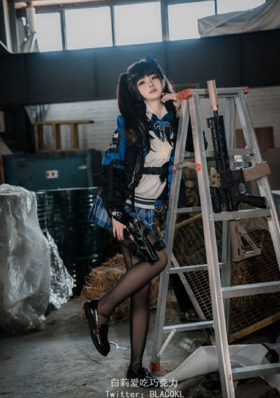 小莹客厅激情46至50章视频