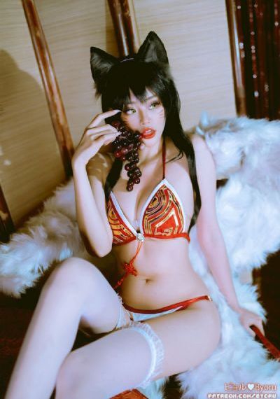 金梅瓶