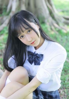 校花小雪与门卫老头(2)